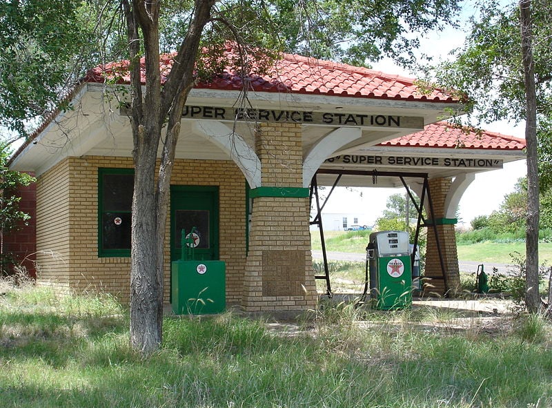 Restored Gas Pumps in Alanreed