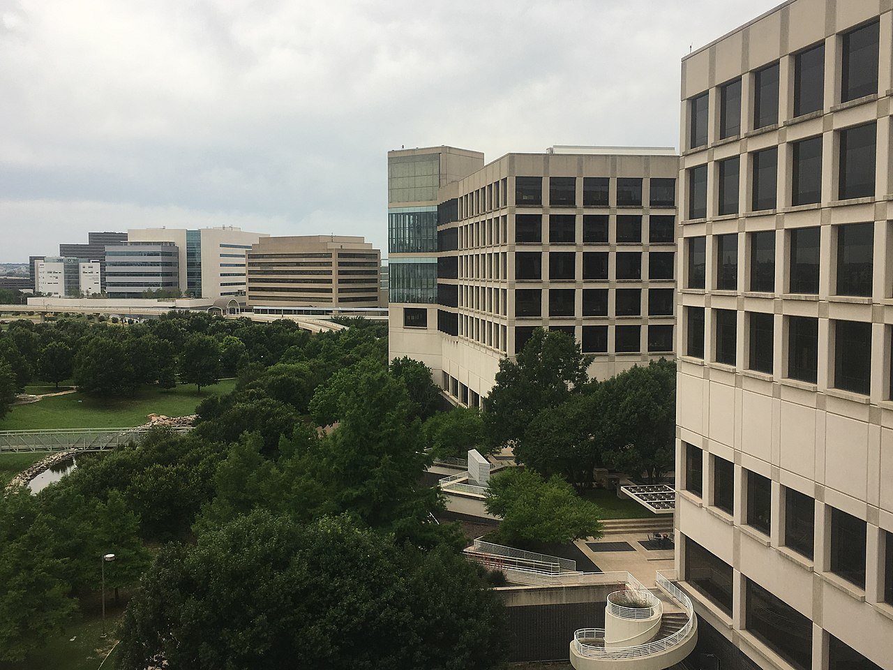 The University of Texas Southwestern Medical Center TX Almanac